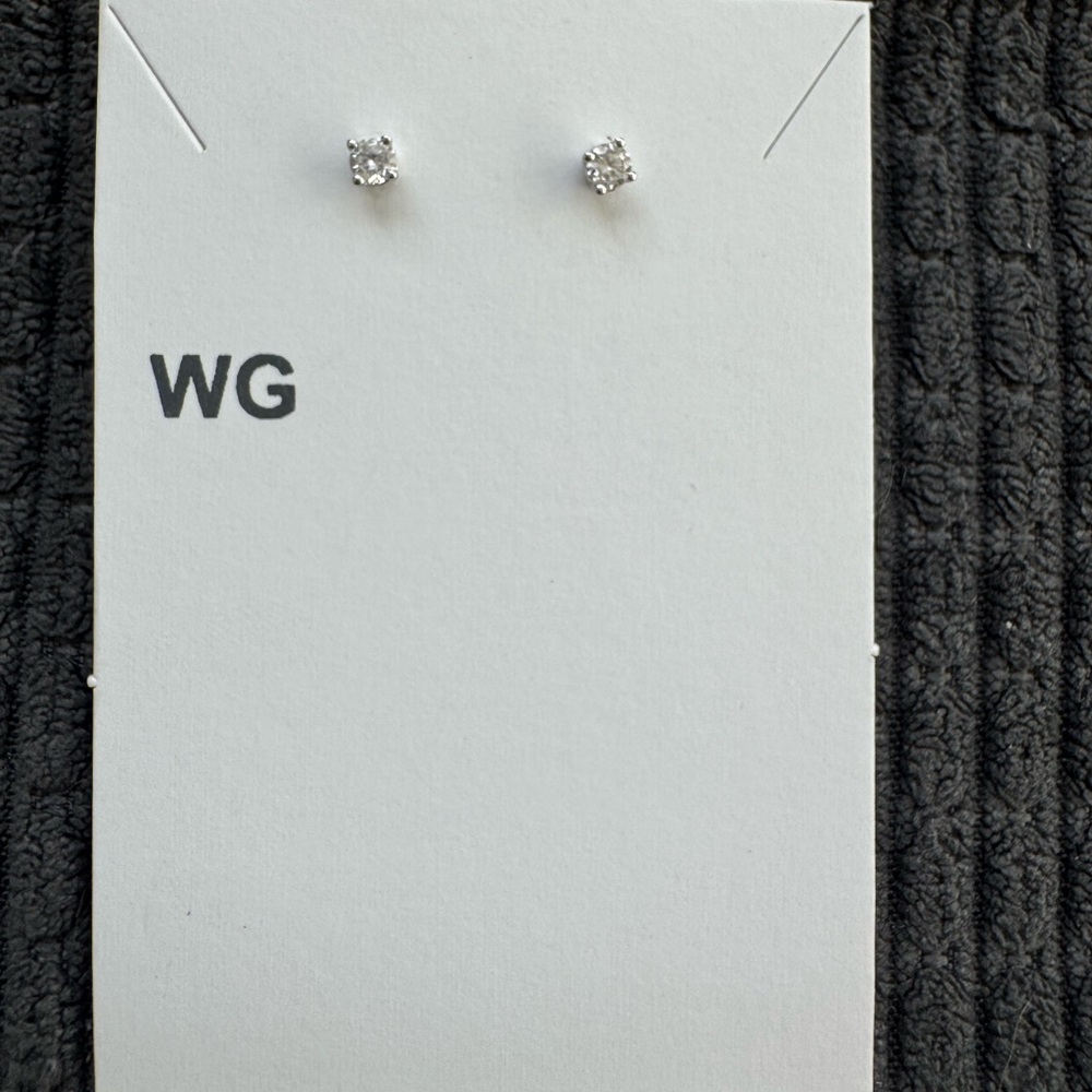 White Gold & Diamond Earrings | 0.6 CTW